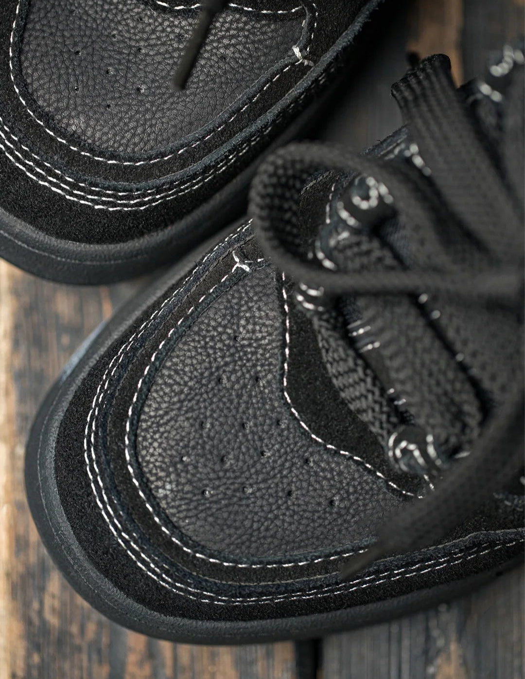 90's Style Skate Sneakers-streetwear-techwear