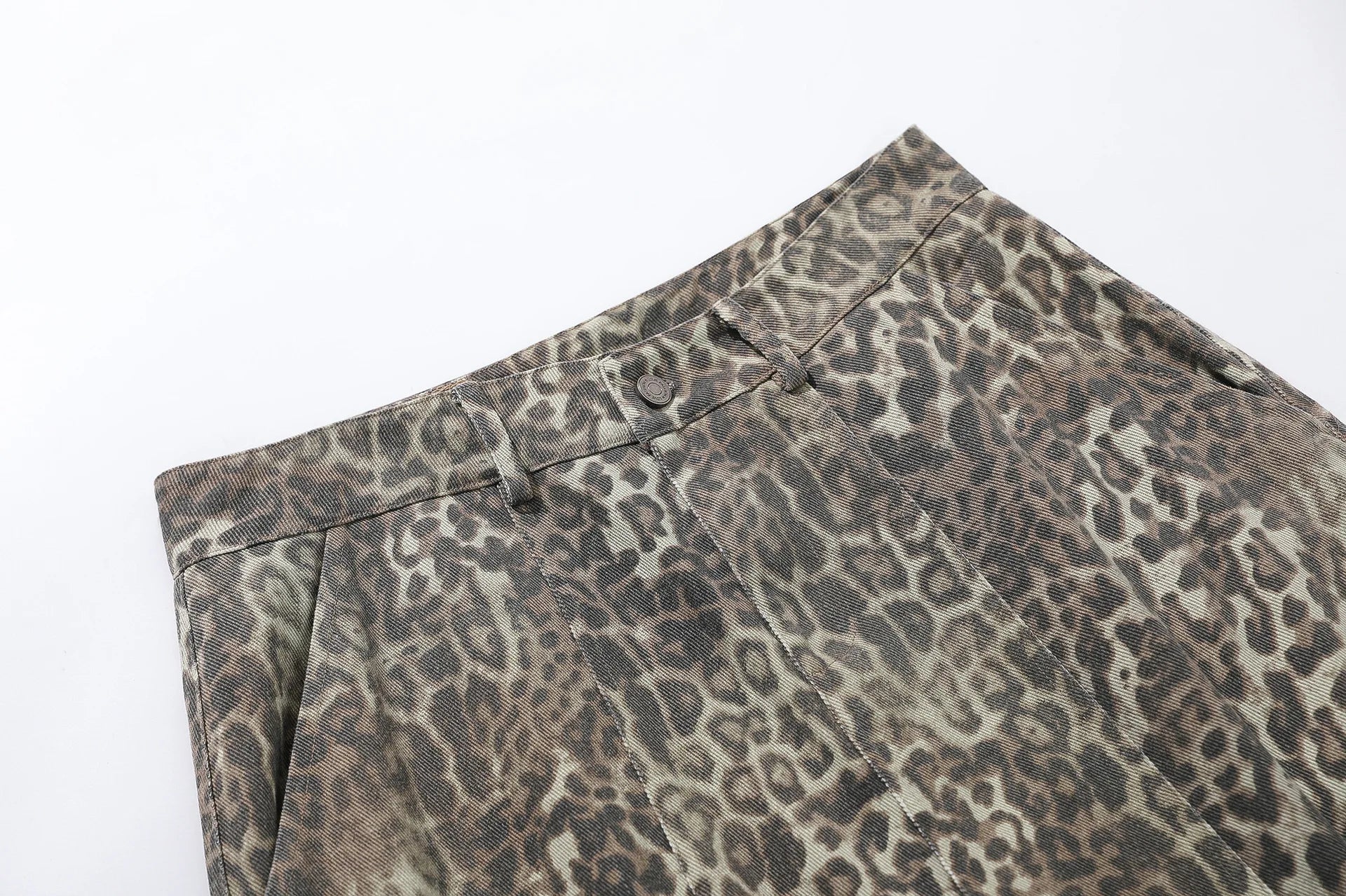 Extreme Baggy Leopard Print Cargo Pants-streetwear-techwear