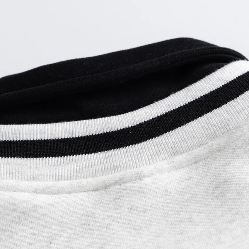Preppy Collared Sweatshirt-streetwear-techwear
