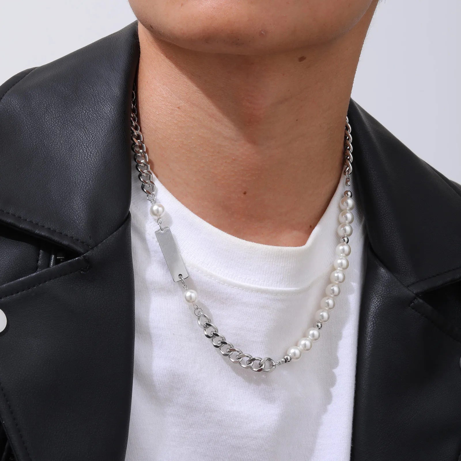 Curb Chain/Faux Pearl Necklace-streetwear-techwear
