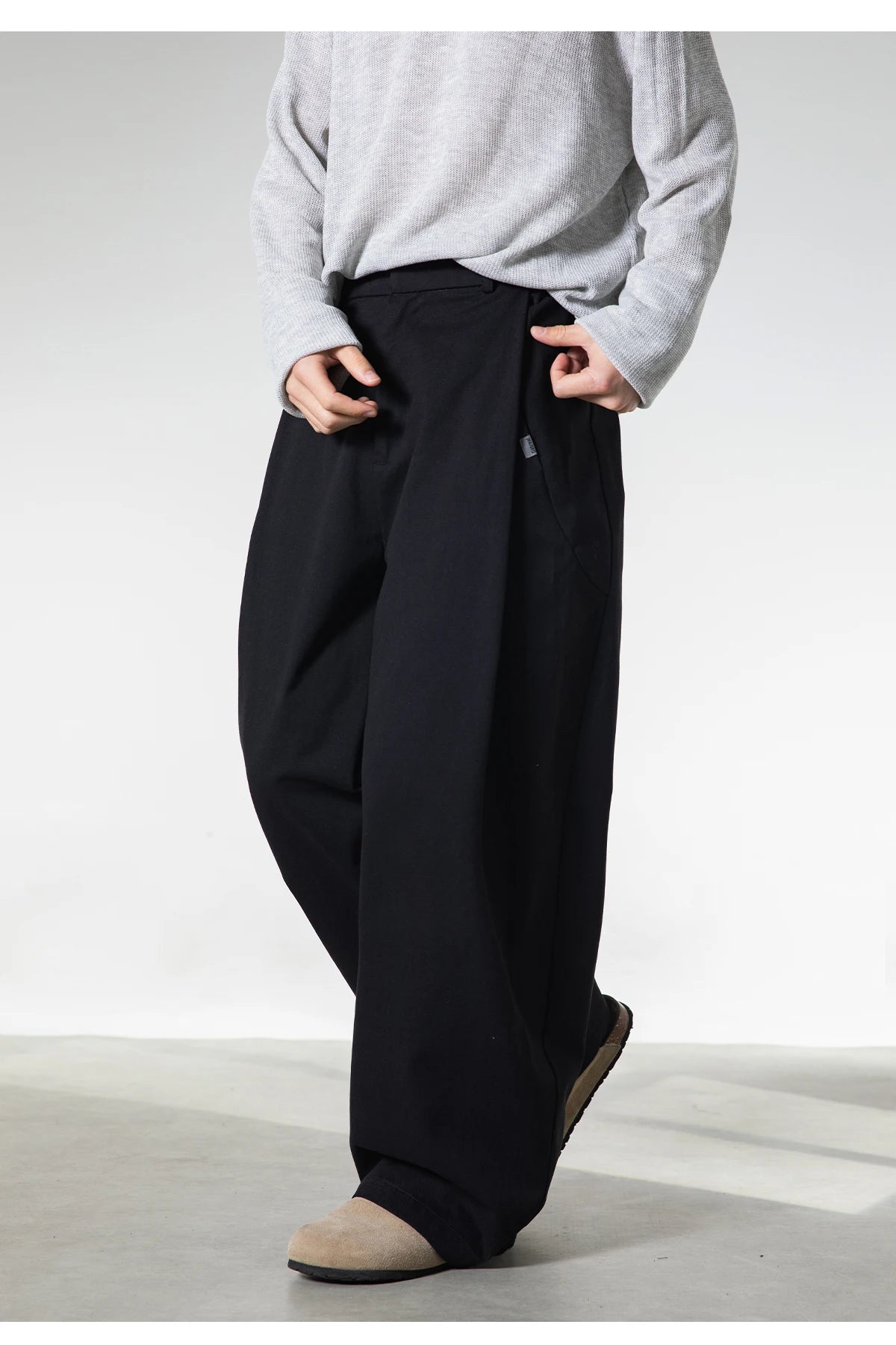Pleated Wide Leg Trousers | Baggy Pants & Jeans | Streetwear at
