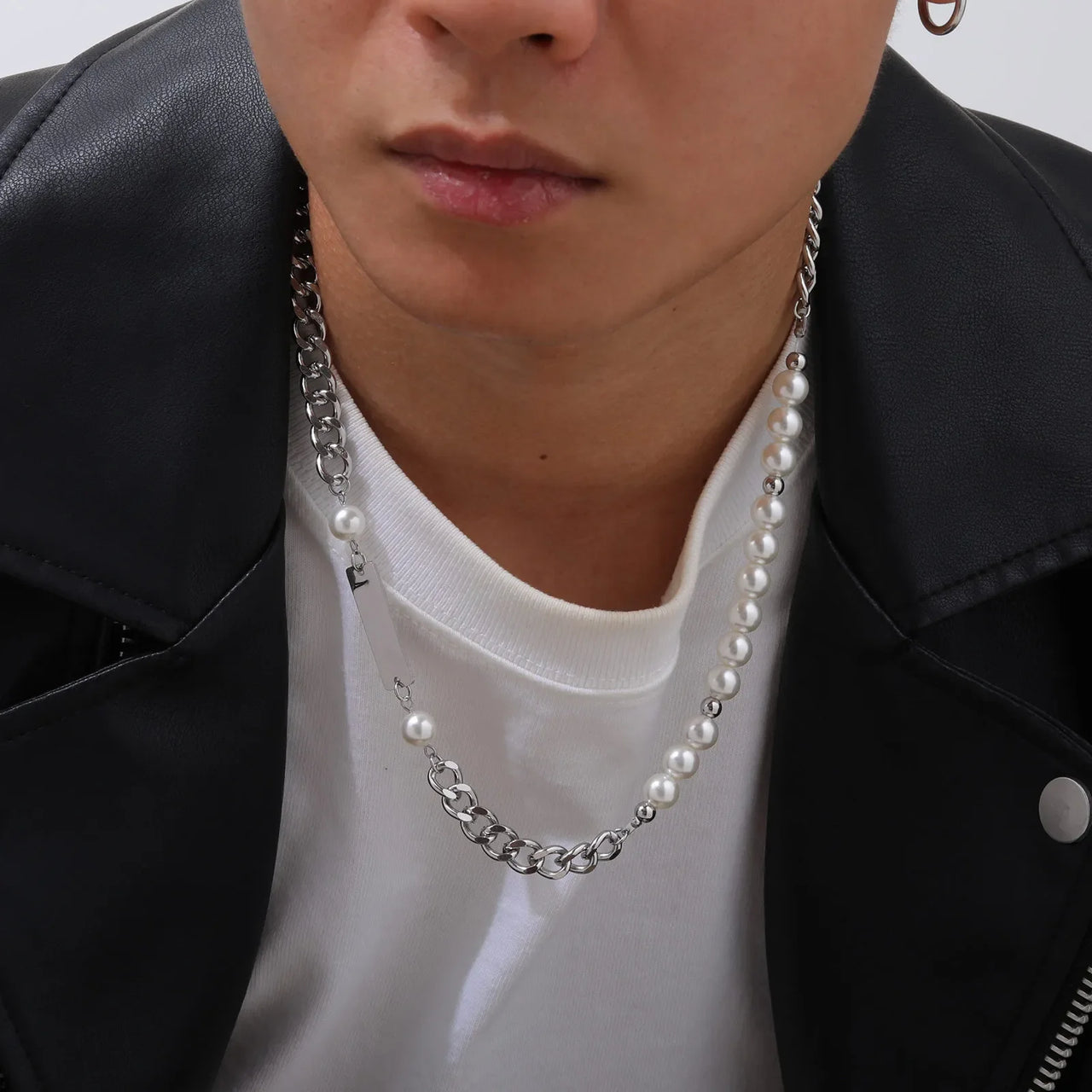 Curb Chain/Faux Pearl Necklace-streetwear-techwear