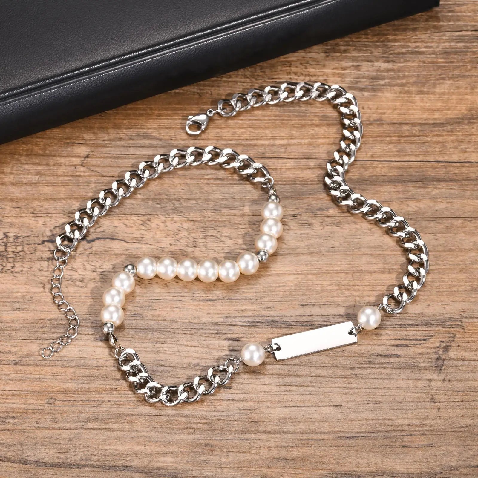 Curb Chain/Faux Pearl Necklace-streetwear-techwear