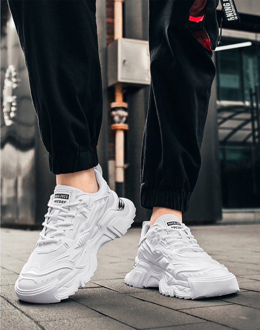 Chunky Sole Vogue 2021 Sneakers-streetwear-techwear